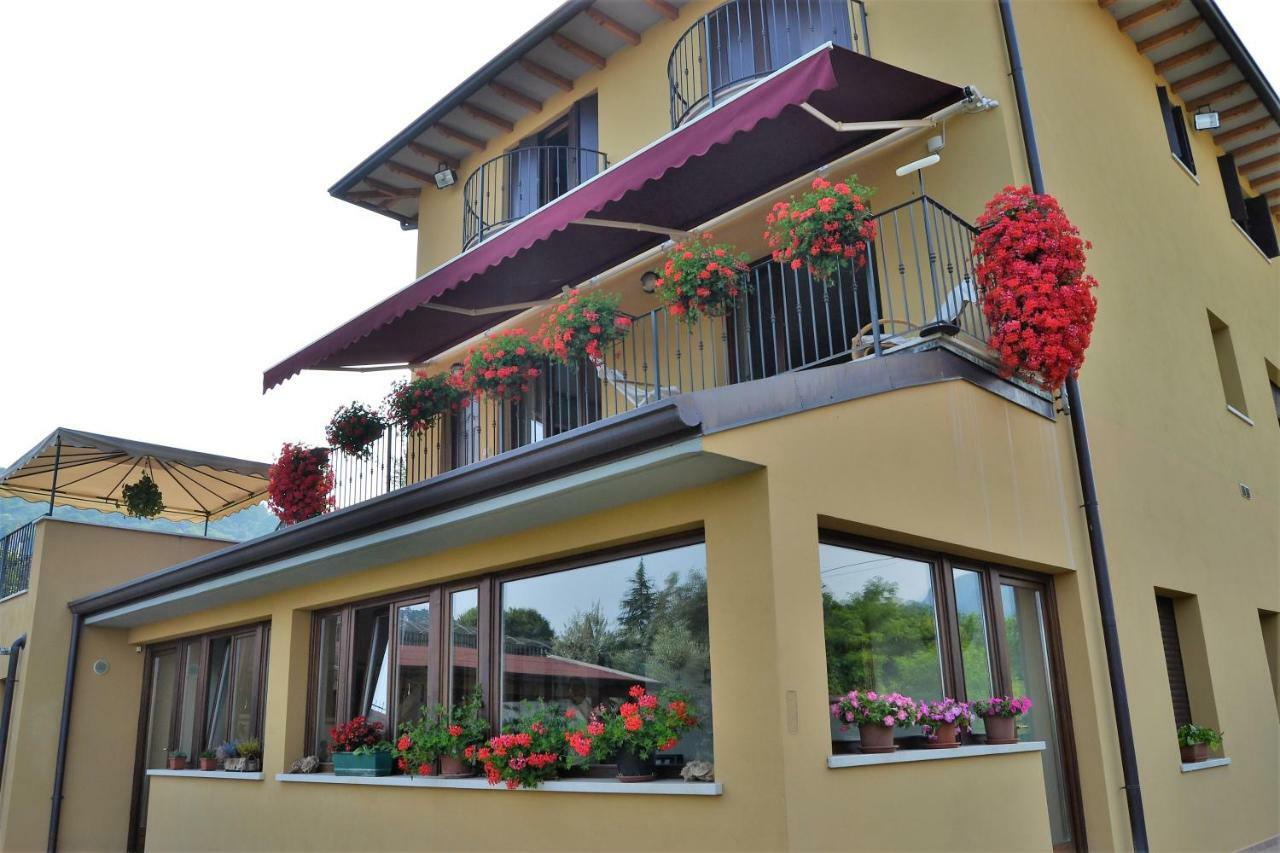 Villa La Veranda Salo Bagian luar foto